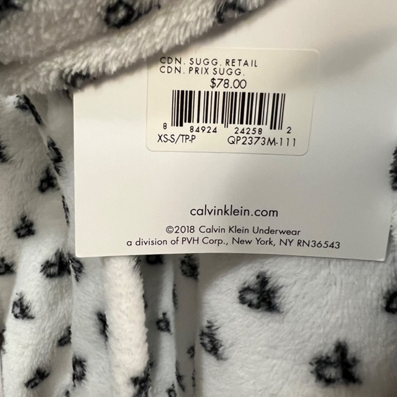 Calvin Klein Robe - Picture 4 of 6